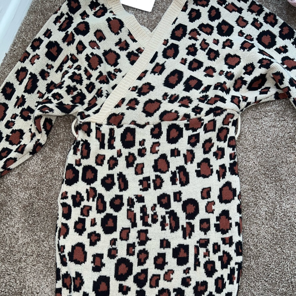Long sleeve cheetah print dress